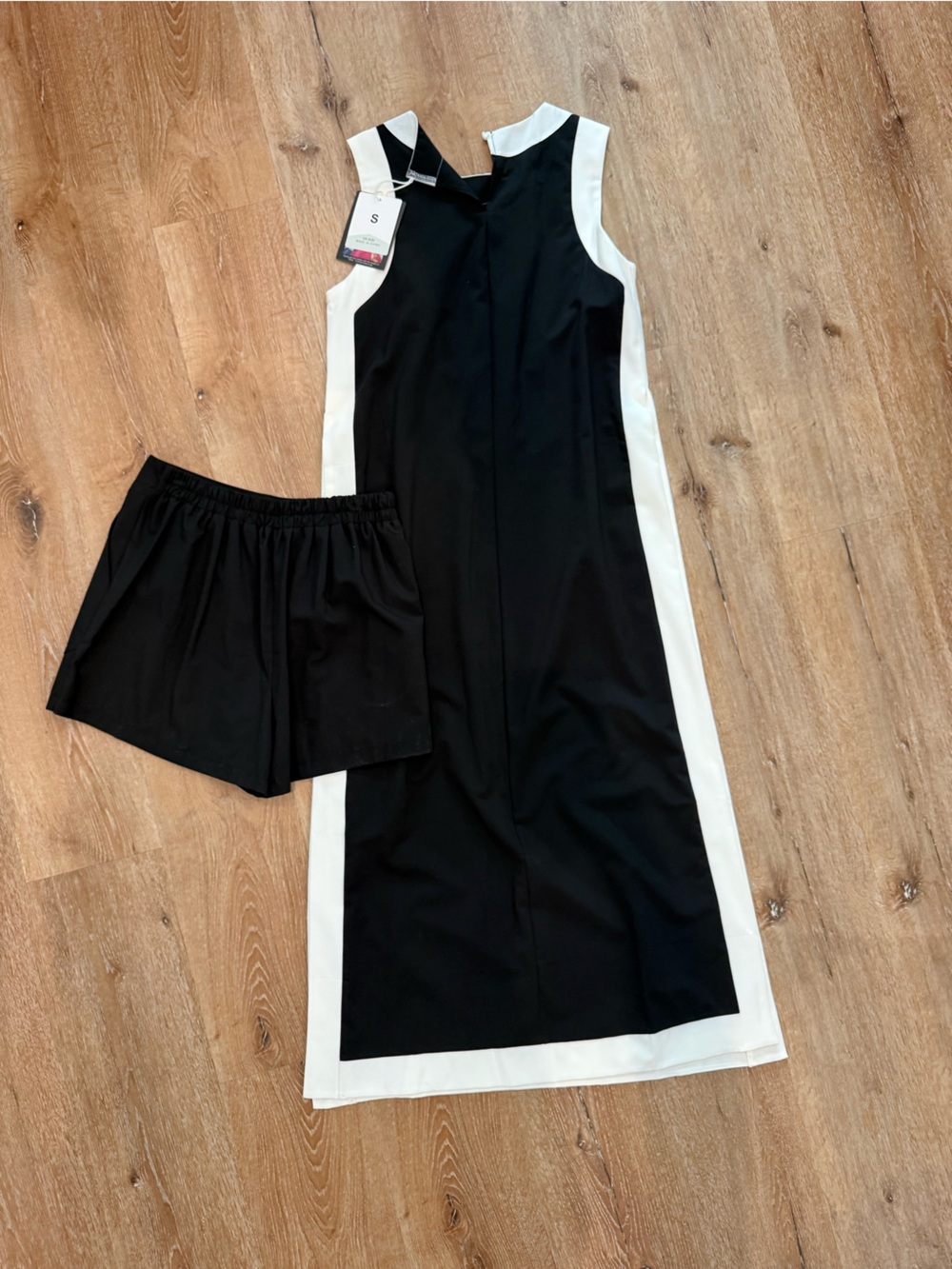 2 piece set size small new with tags - Picture 4 of 4